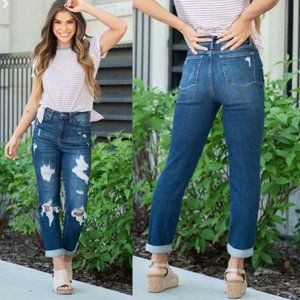 Judy Blue Redlands High Waist Distressed Boyfriend fit size 3/26